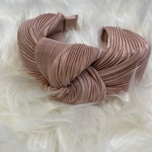H&M Hair accessories